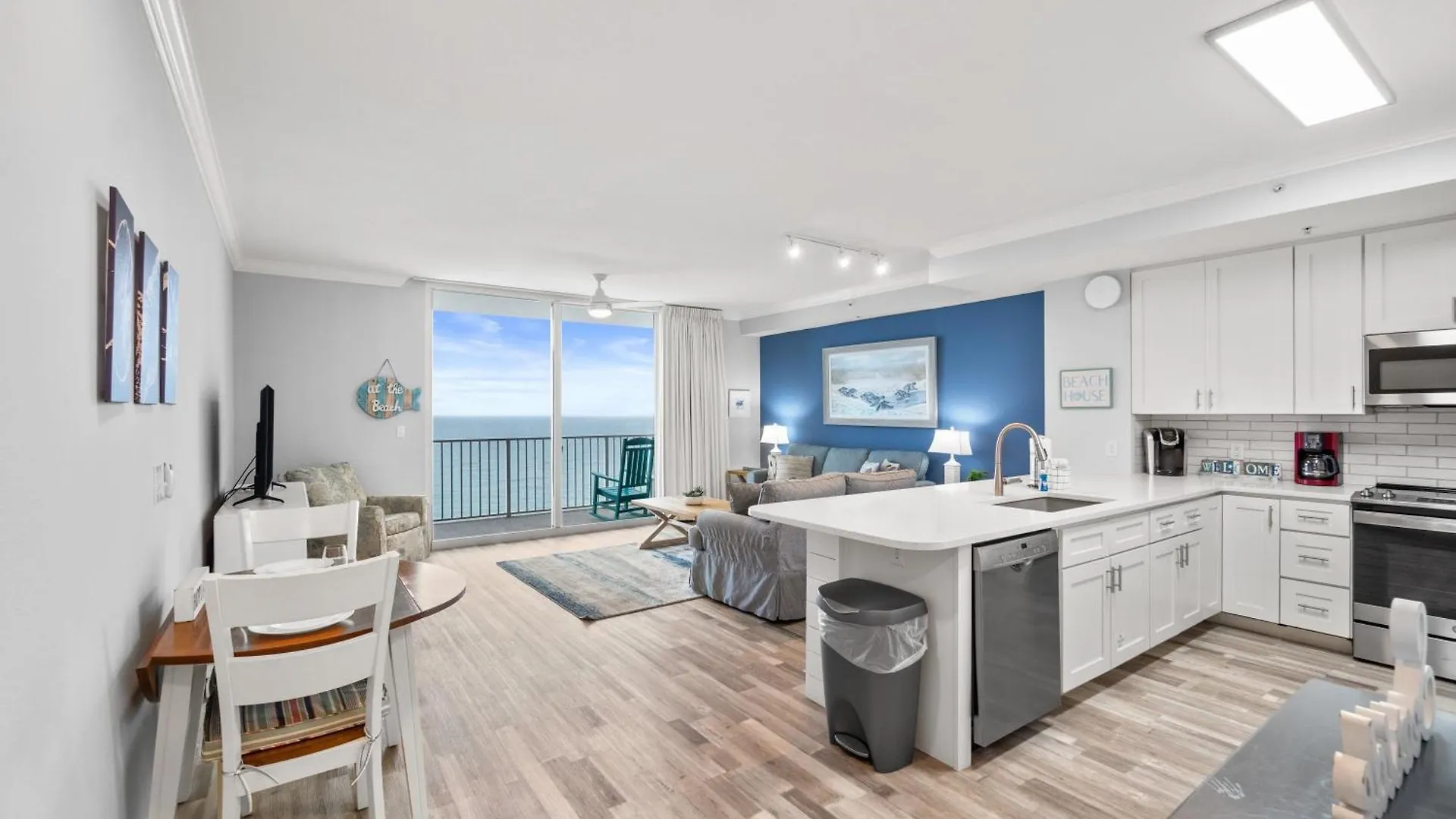 Holiday home Tidewater Beach Resort #1803 By Book That Condo Panama City Beach